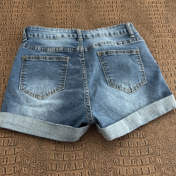Shein High Rise Cuffed Denim Shorts Size 28 - Picture 6 of 8